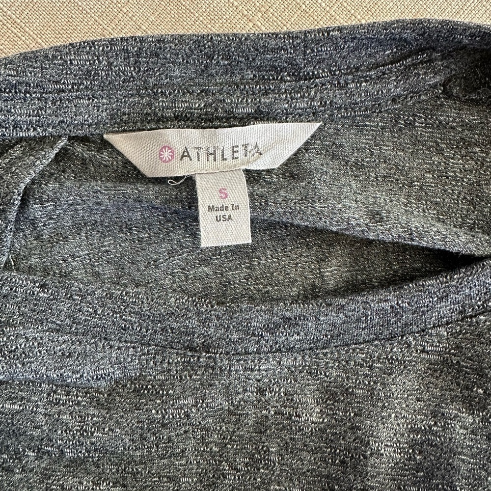 Athleta Women's Gray Top size small - Picture 7 of 10